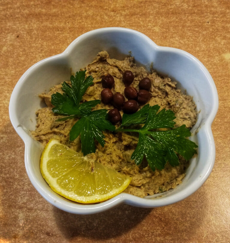 Hummus di Ceci neri